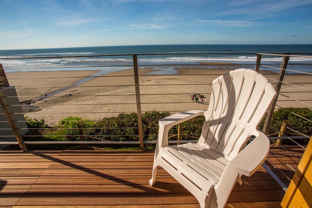Pelican Shores Inn ลินคอล์น ซิตี้ ภายนอก รูปภาพ