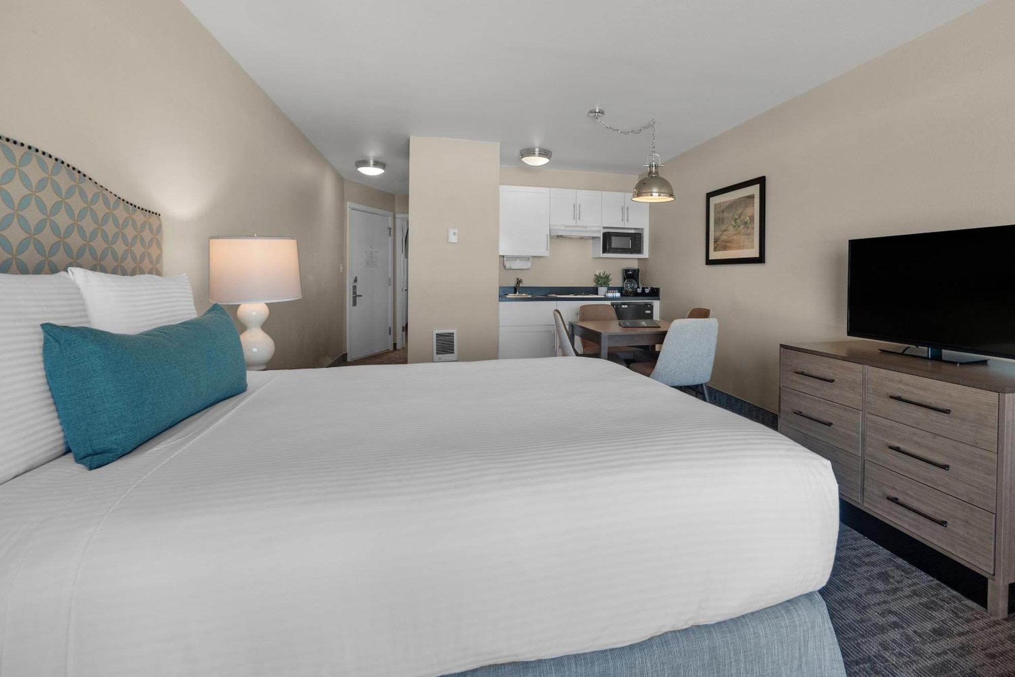 Pelican Shores Inn ลินคอล์น ซิตี้ ภายนอก รูปภาพ